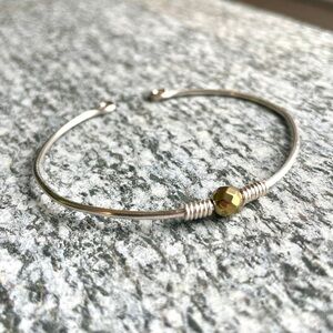 NWOT Artisan Handcrafted Silver Plated Bracelet with Gold Tone Bead